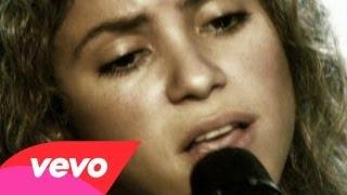 Shakira - Illegal (MTV 5 Star Live Performance) ft. Santana
