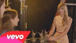 Taylor Swift - #VEVOCertified, Pt. 1: Award Presentation